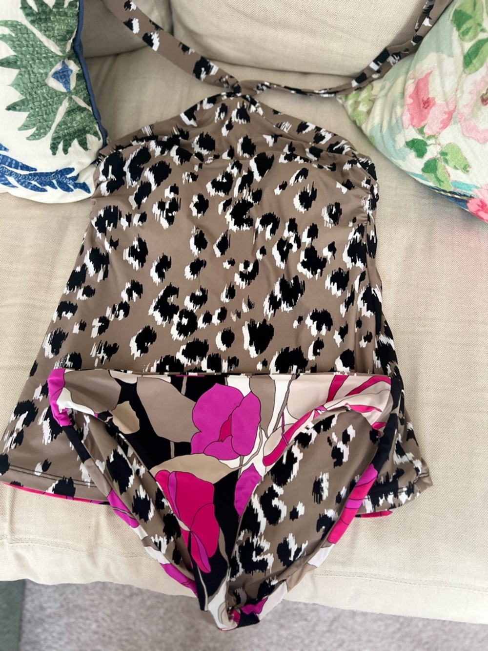 Trina Turk Lynx Reversible Tankini swim suit M 6/8 measurements in photos